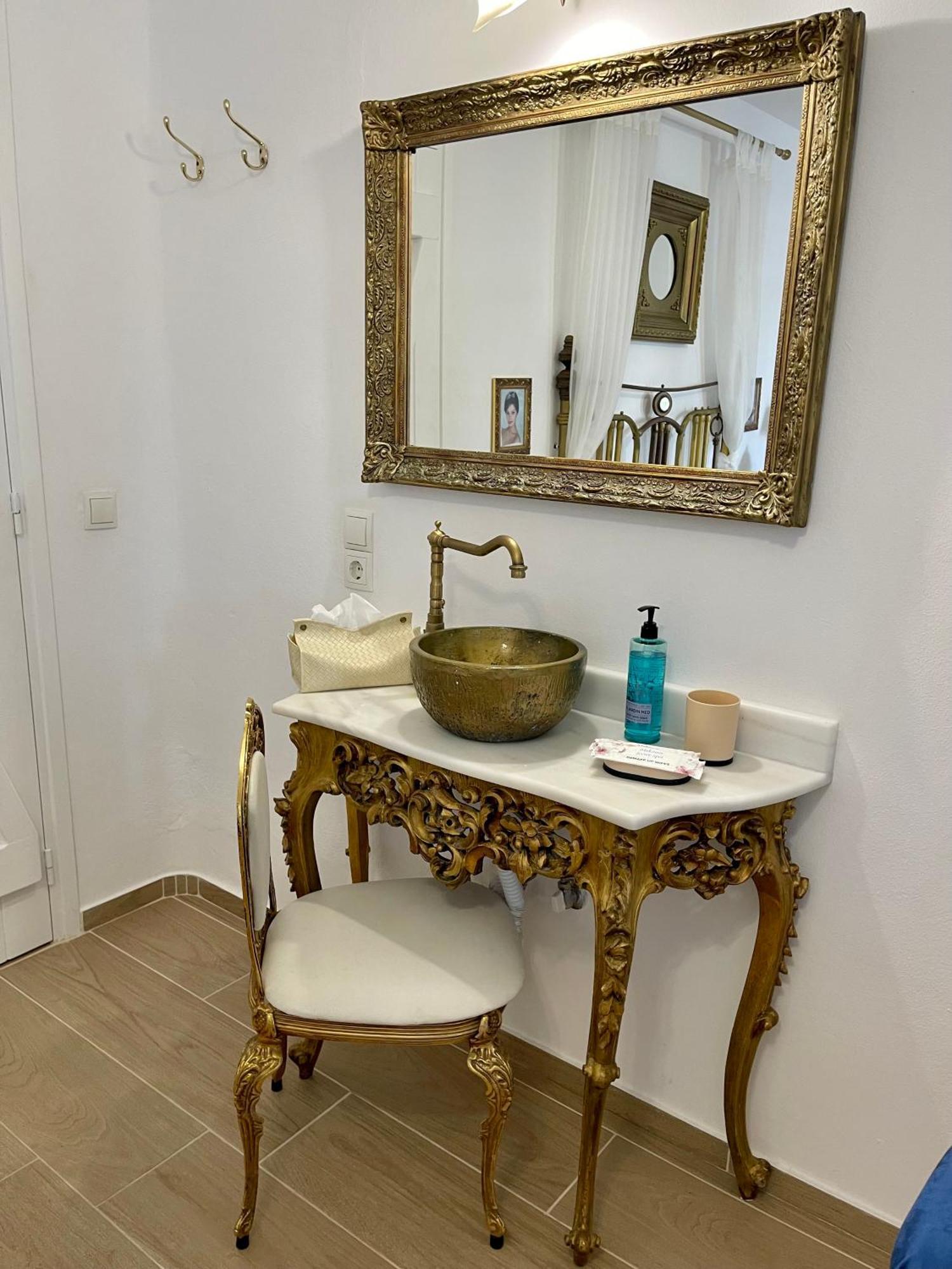 Mykonos Secret Spot Apartment Mykonos Town Bagian luar foto