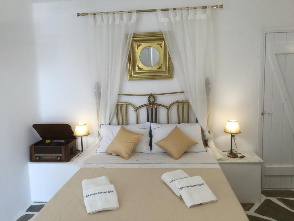 Mykonos Secret Spot Apartment Mykonos Town Bagian luar foto